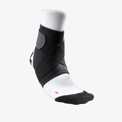 MD432 McDavid Ankle Support with strap
